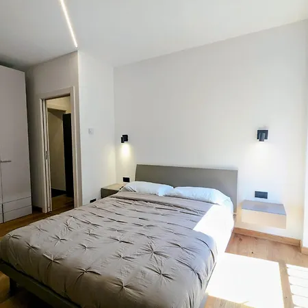 Domus Aurea Apartment *