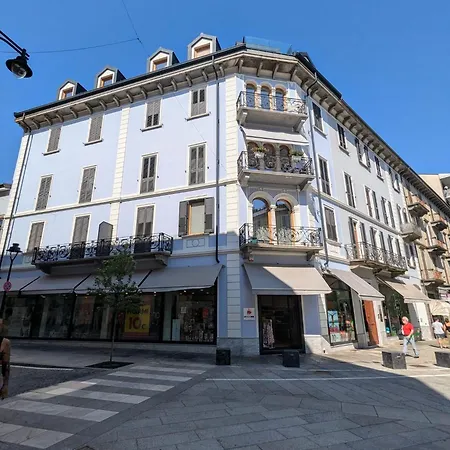 Domus Aurea Apartment *